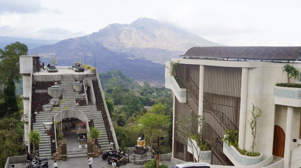 Desa Oculus Lake & Mountain View – The Best Hotel in Kintamani